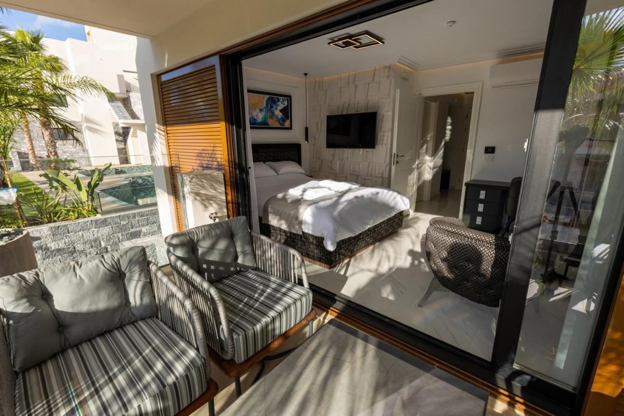 Lazar Lux Suites - Ammoudara Amoudara  Bilik gambar