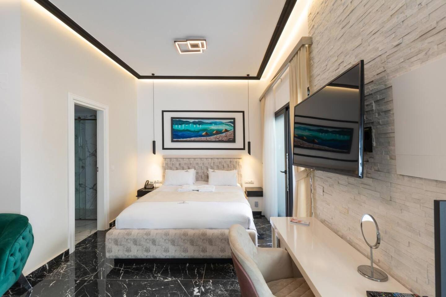 Lazar Lux Suites - Ammoudara Amoudara  Bilik gambar