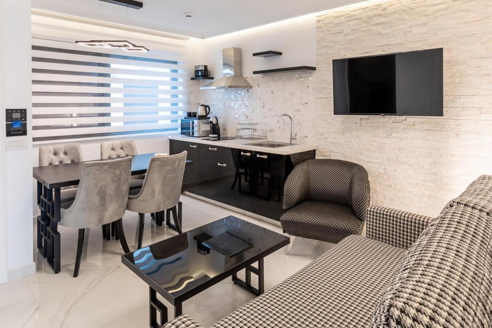 Lazar Lux Suites - Ammoudara Amoudara  Bilik gambar